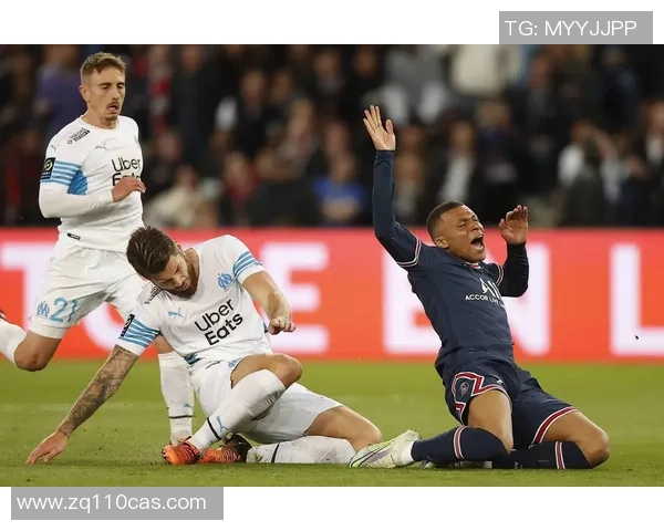 曼联与巴黎圣日耳曼2020年对决回顾及精彩瞬间分析